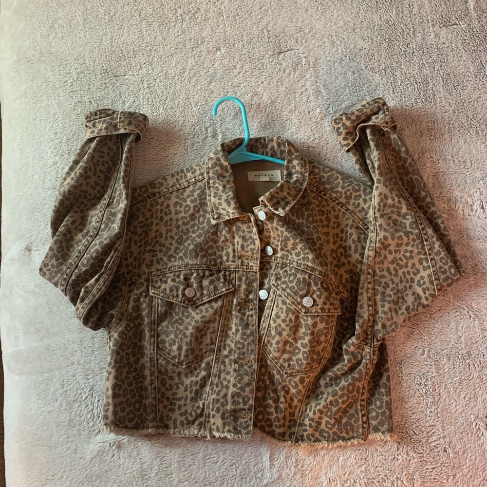 cheetah print cropped denim jacket